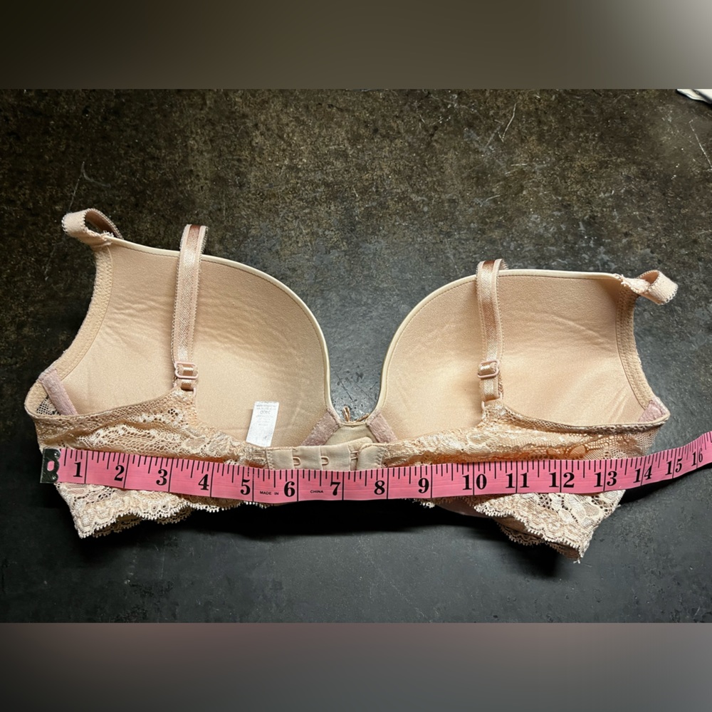 Victoria Secret Push-up Lace Bra, Beige, 34DD - Picture 8 of 9